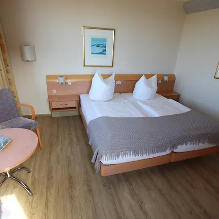 Hotel Alt *